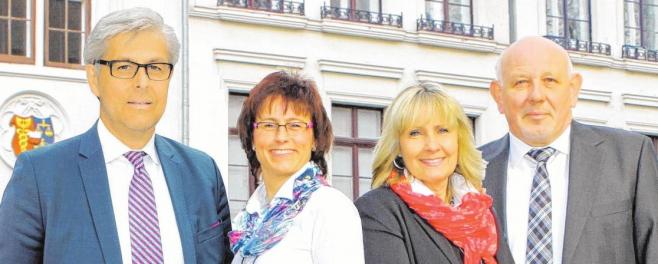 Jörg Schreiber (li.) und sein Team verfügen über viel Kompetenz und umfangreiche Branchenkenntnis. FOTO: CAROLA PIEPER