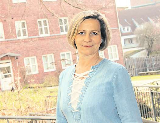 Die Hebamme Maja Zeidler ist bereits seit 25 Jahren am Marien- Krankenhaus Lübeck tätig. FOTO: CAROLA PIEPER Die Hebamme Maja Zeidler ist bereits seit 25 Jahren am Marien- Krankenhaus Lübeck tätig. FOTO: CAROLA PIEPER