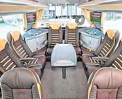 Die „Klönecke“ im Luxus-Bus. Die „Klönecke“ im Luxus-Bus.