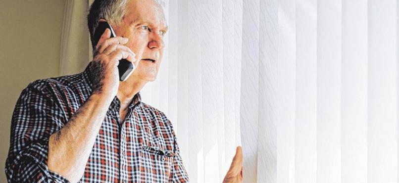 Vorsicht vor Trickbetrügern am Telefon.FOTO: DGLIMAGES / FOTOLIA